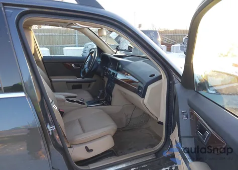 2010 Mercedes-Benz Glk 350 4Matic z USA, uszkodzony, nr VIN WDCGG8HB6AF529363